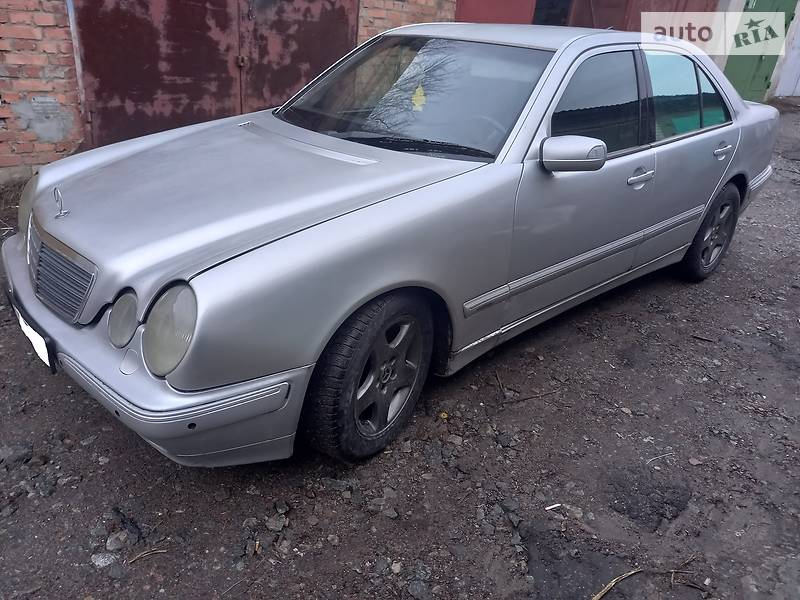 Седан Mercedes-Benz E-Class 2002 в Житомире