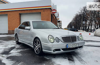 Седан Mercedes-Benz E-Class 2000 в Харкові