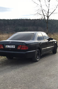 Седан Mercedes-Benz E-Class 1996 в Старом Самборе