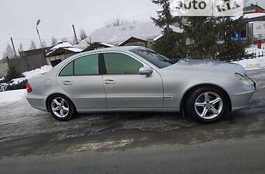 Седан Mercedes-Benz E-Class 2003 в Харькове