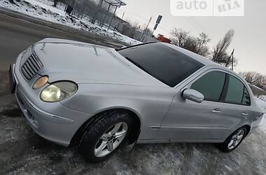 Седан Mercedes-Benz E-Class 2003 в Харькове