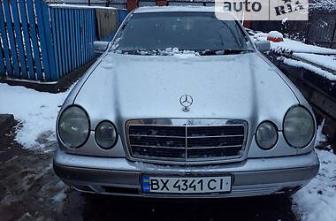 Седан Mercedes-Benz E-Class 1998 в Славуте