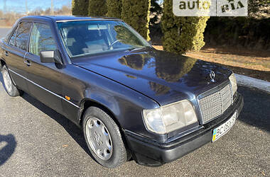 Седан Mercedes-Benz E-Class 1996 в 