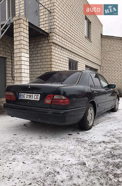 Седан Mercedes-Benz E-Class 1997 в 