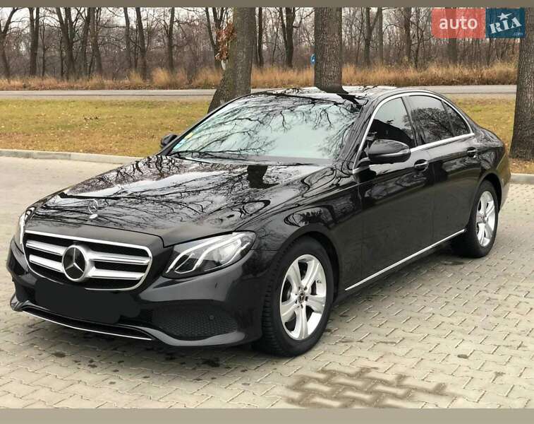 Седан Mercedes-Benz E-Class 2017 в Киеве