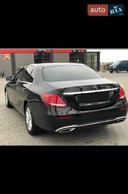 Седан Mercedes-Benz E-Class 2017 в Киеве