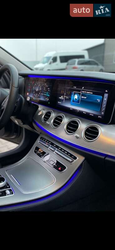 Седан Mercedes-Benz E-Class 2017 в Киеве