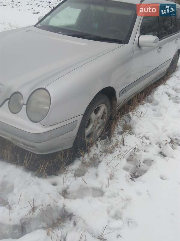 Универсал Mercedes-Benz E-Class 2002 в Чорткове