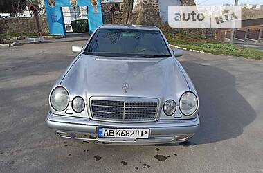 Седан Mercedes-Benz E-Class 1997 в Виннице