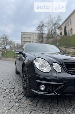 Седан Mercedes-Benz E-Class 2008 в 
