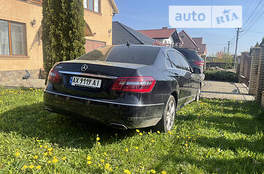 Седан Mercedes-Benz E-Class 2012 в Харкові