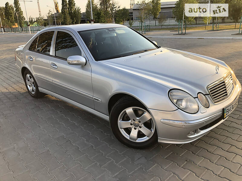 Седан Mercedes-Benz E-Class 2005 в Ізмаїлі