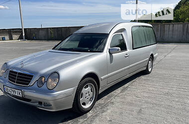 Катафалк Mercedes-Benz E-Class 2000 в Жмеринці