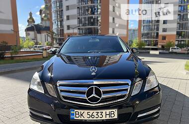 Седан Mercedes-Benz E-Class 2012 в Ивано-Франковске