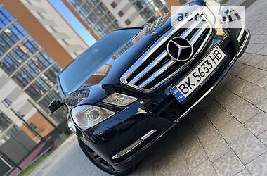 Седан Mercedes-Benz E-Class 2012 в Ивано-Франковске