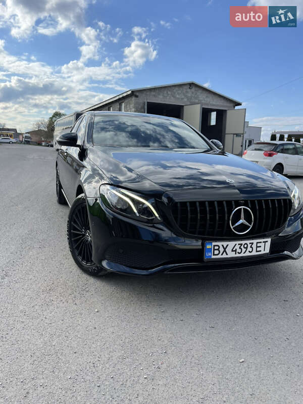 Седан Mercedes-Benz E-Class 2017 в Кам'янець-Подільському