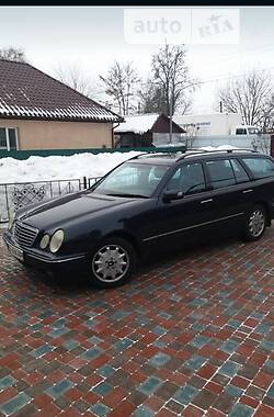 Универсал Mercedes-Benz E-Class 2001 в Корсуне-Шевченковском