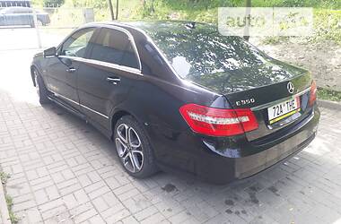 Седан Mercedes-Benz E-Class 2012 в Рахове