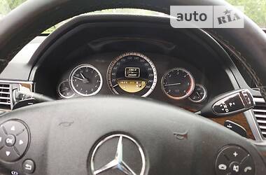 Седан Mercedes-Benz E-Class 2012 в Староконстантинове