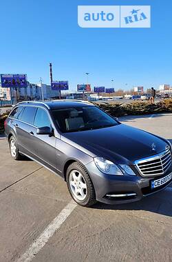 Универсал Mercedes-Benz E-Class 2011 в Черновцах