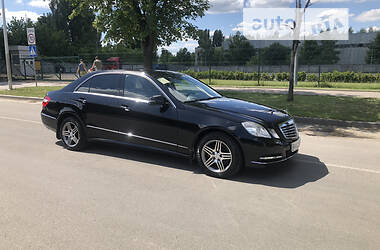 Седан Mercedes-Benz E-Class 2012 в 