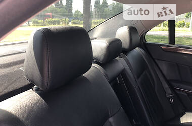 Седан Mercedes-Benz E-Class 2012 в 