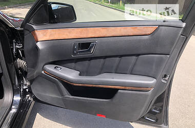 Седан Mercedes-Benz E-Class 2012 в 