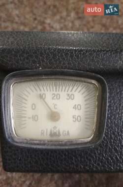 Седан Mercedes-Benz E-Class 1979 в 