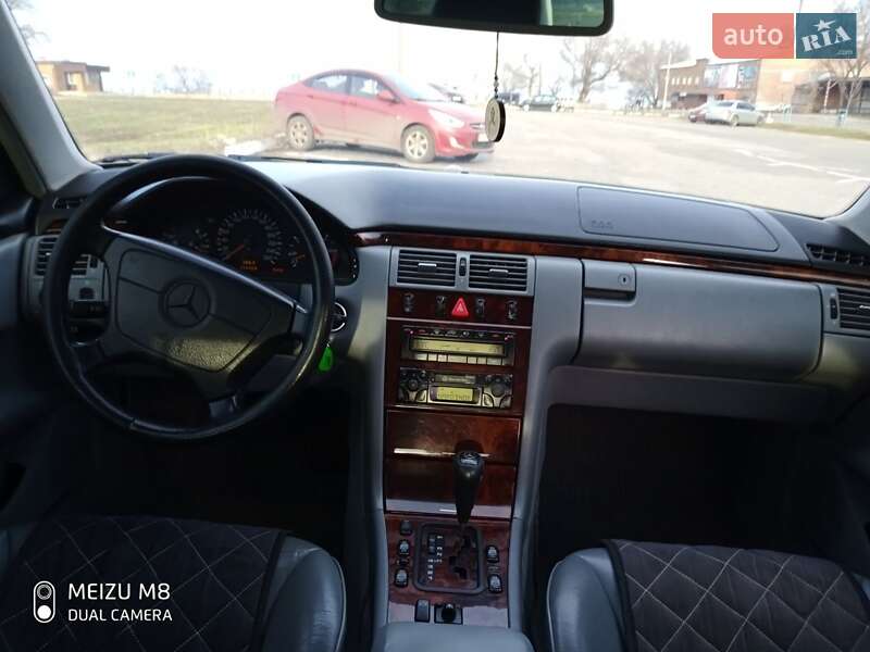 Седан Mercedes-Benz E-Class 1998 в Белгороде-Днестровском