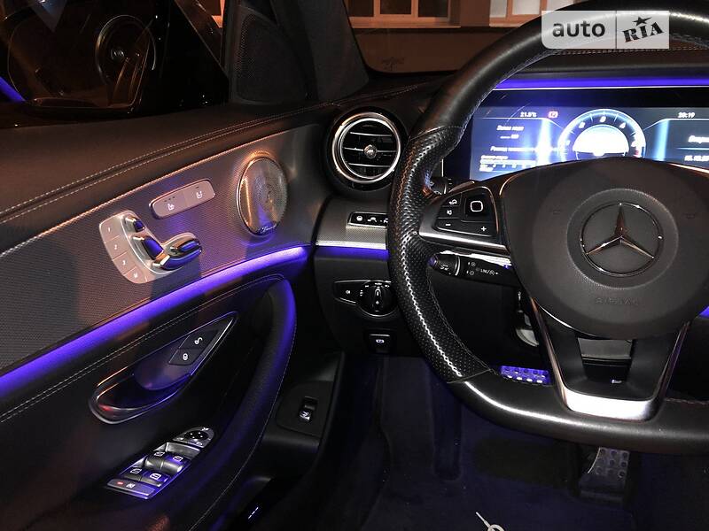 Седан Mercedes-Benz E-Class 2016 в Львове