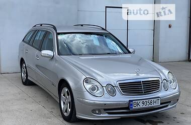 Универсал Mercedes-Benz E-Class 2004 в 