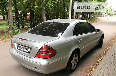 Седан Mercedes-Benz E-Class 2002 в Ивано-Франковске