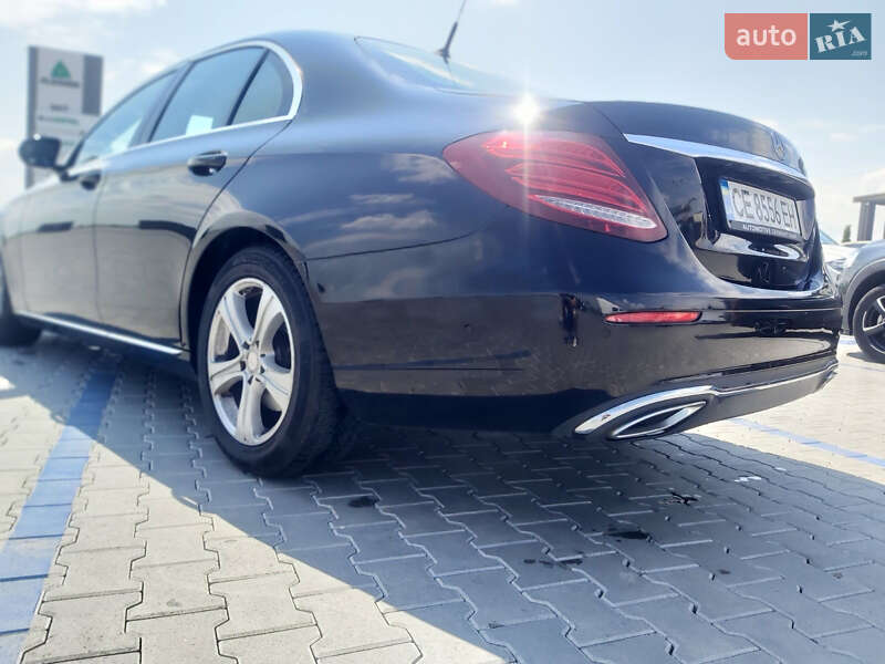 Седан Mercedes-Benz E-Class 2016 в Черновцах
