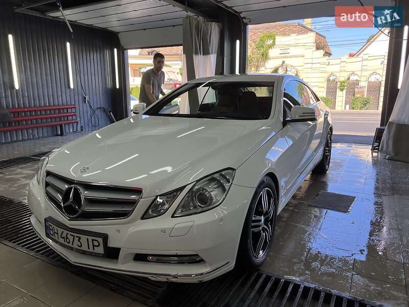 Купе Mercedes-Benz E-Class 2012 в Одессе