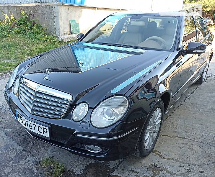 Седан Mercedes-Benz E-Class 2008 в Чернігові