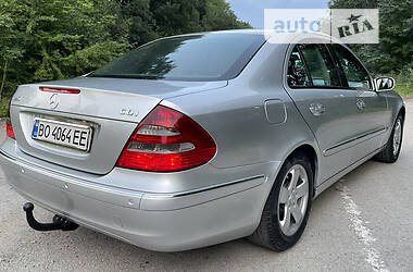 Седан Mercedes-Benz E-Class 2002 в Тернополе