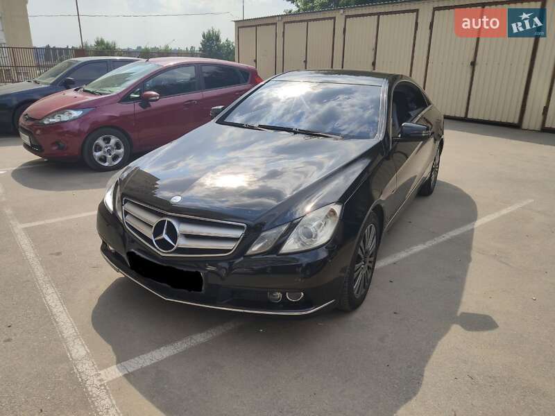 Купе Mercedes-Benz E-Class 2009 в Запорожье