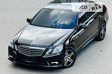 Седан Mercedes-Benz E-Class 2012 в Одессе