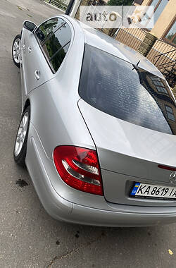 Седан Mercedes-Benz E-Class 2002 в Прилуках