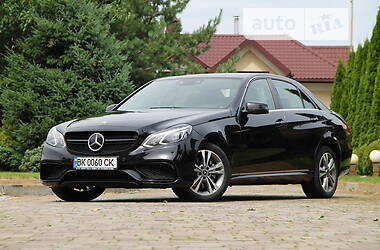 Седан Mercedes-Benz E-Class 2013 в Сарнах