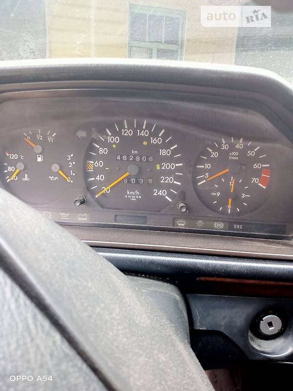 Седан Mercedes-Benz E-Class 1994 в Монастирищеві