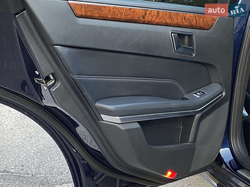 Универсал Mercedes-Benz E-Class 2014 в Виннице фото 16 Универсал Mercedes-Benz E-Class 2014 в Виннице