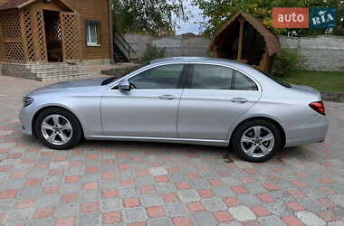 Седан Mercedes-Benz E-Class 2017 в 