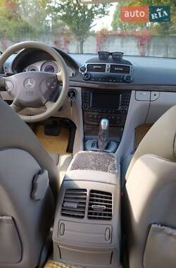 Седан Mercedes-Benz E-Class 2005 в 