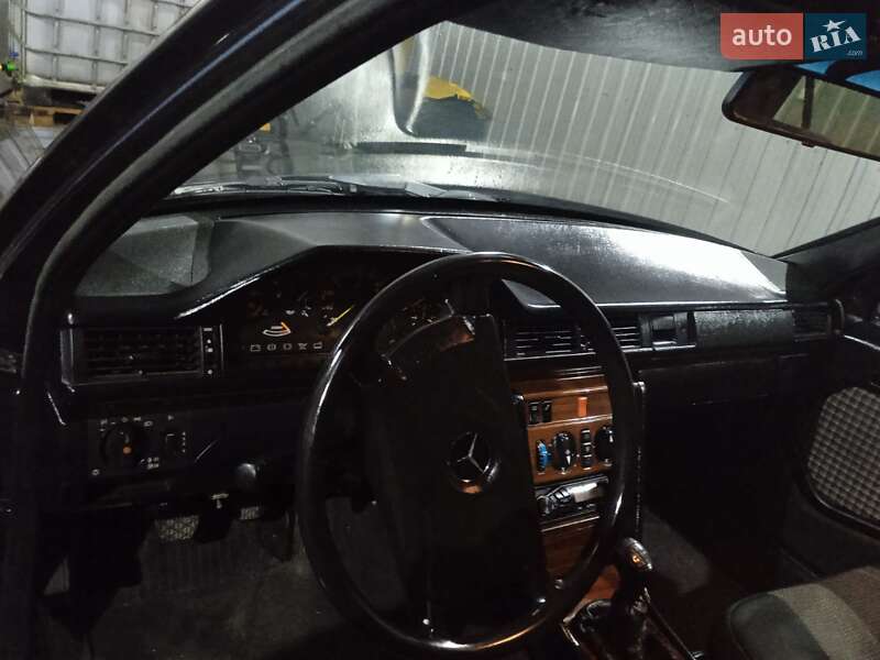 Седан Mercedes-Benz E-Class 1992 в Городку фото 10 Седан Mercedes-Benz E-Class 1992 в Городку