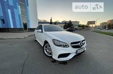 Седан Mercedes-Benz E-Class 2015 в Киеве