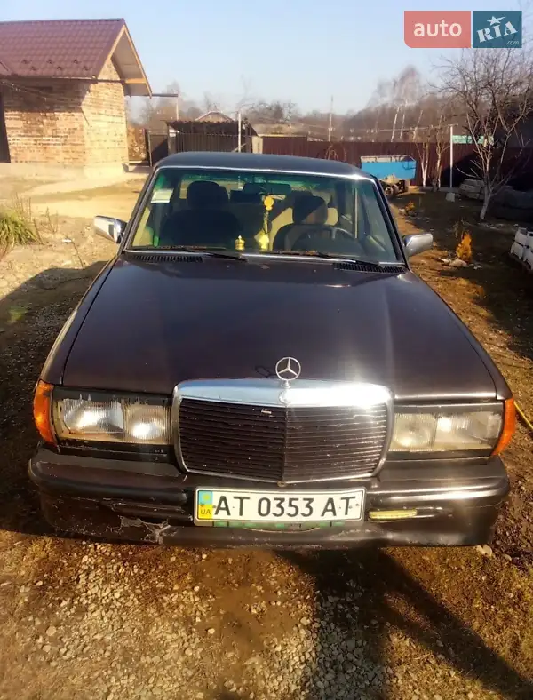 Mercedes-Benz E-Class 1983