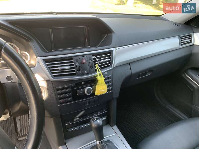Седан Mercedes-Benz E-Class 2009 в Ватутіному