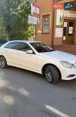 Седан Mercedes-Benz E-Class 2012 в 