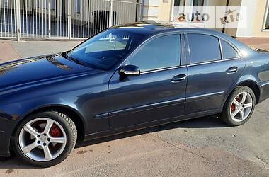 Седан Mercedes-Benz E-Class 2003 в 